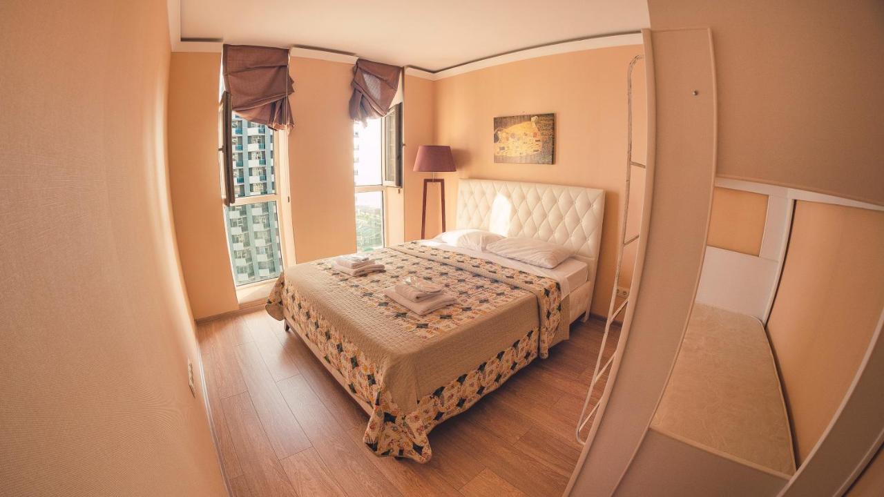 Apart Hotel Orbi Batumi Bagian luar foto